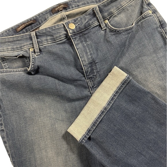 NYDJ Marilyn Straight Crop Cuffed Jean Women 16 Lift Tuck Cool Embrace Deleon 2 - Picture 1 of 9